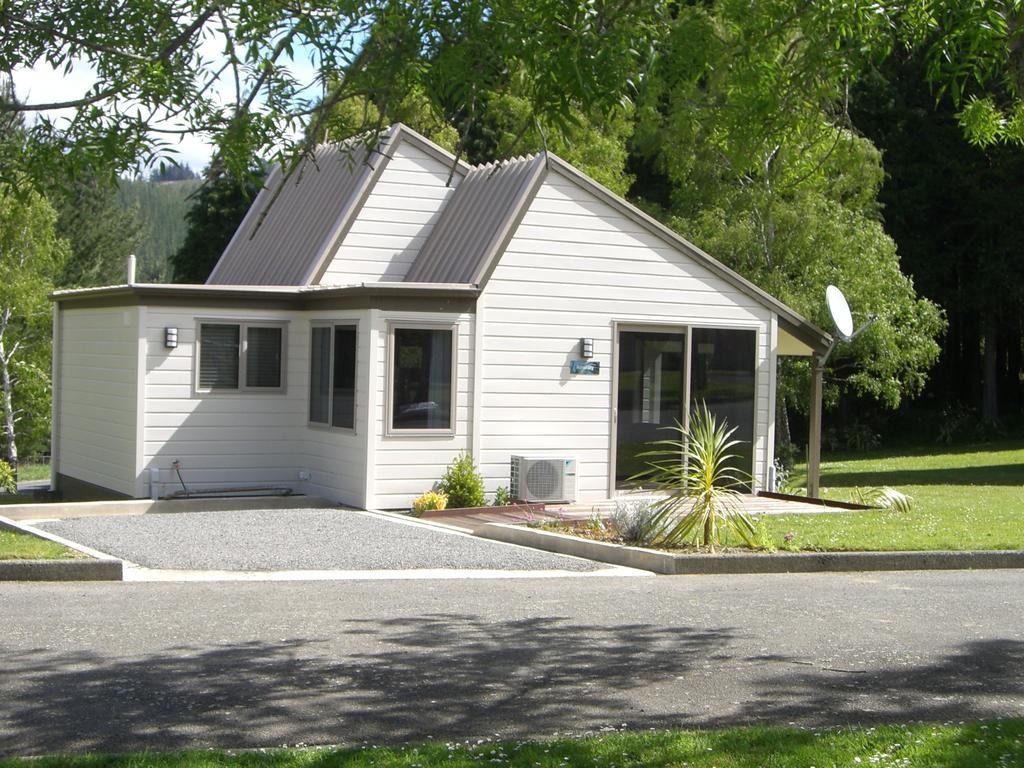 Mount Richmond Estate Motels Rai Valley Exteriör bild